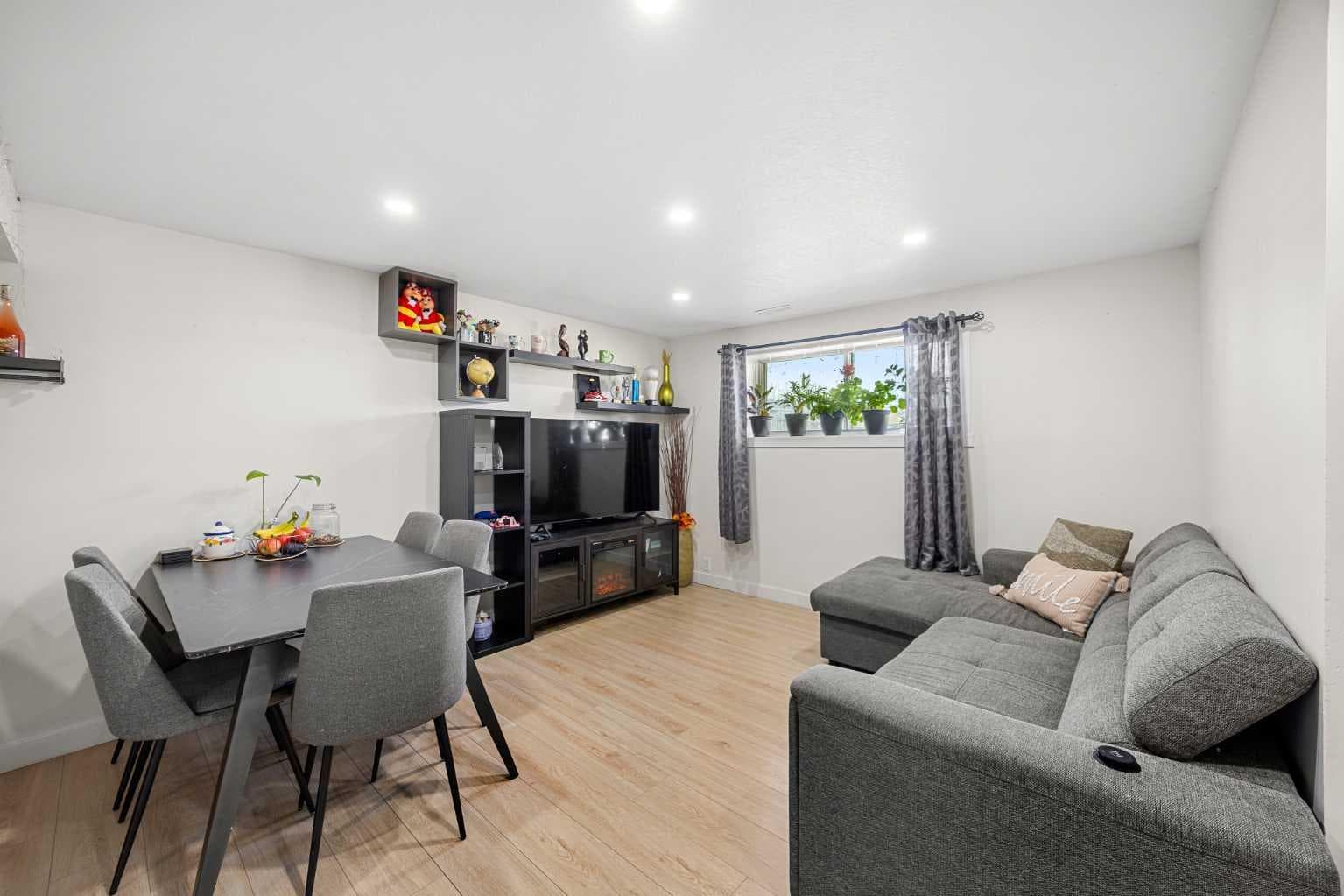 123 Radley Place SE