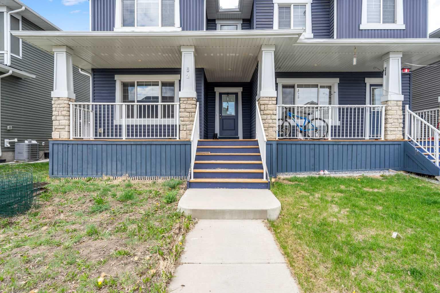 52 Red Embers Manor NE