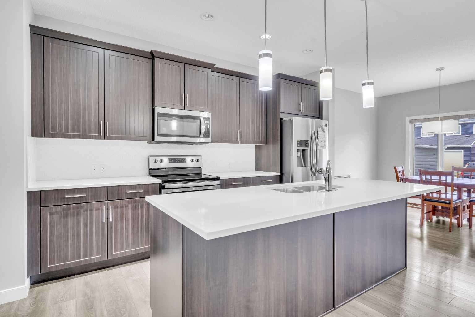 52 Red Embers Manor NE