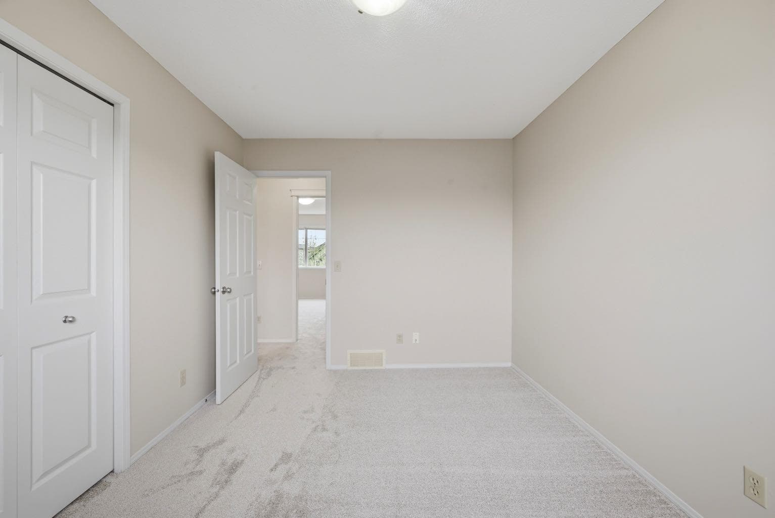 646 Everridge Drive SW
