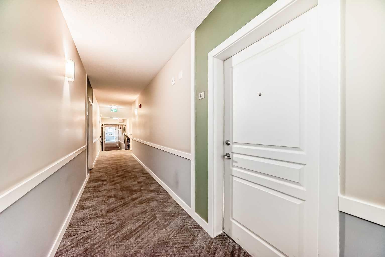 101, 22 Panatella Road NW