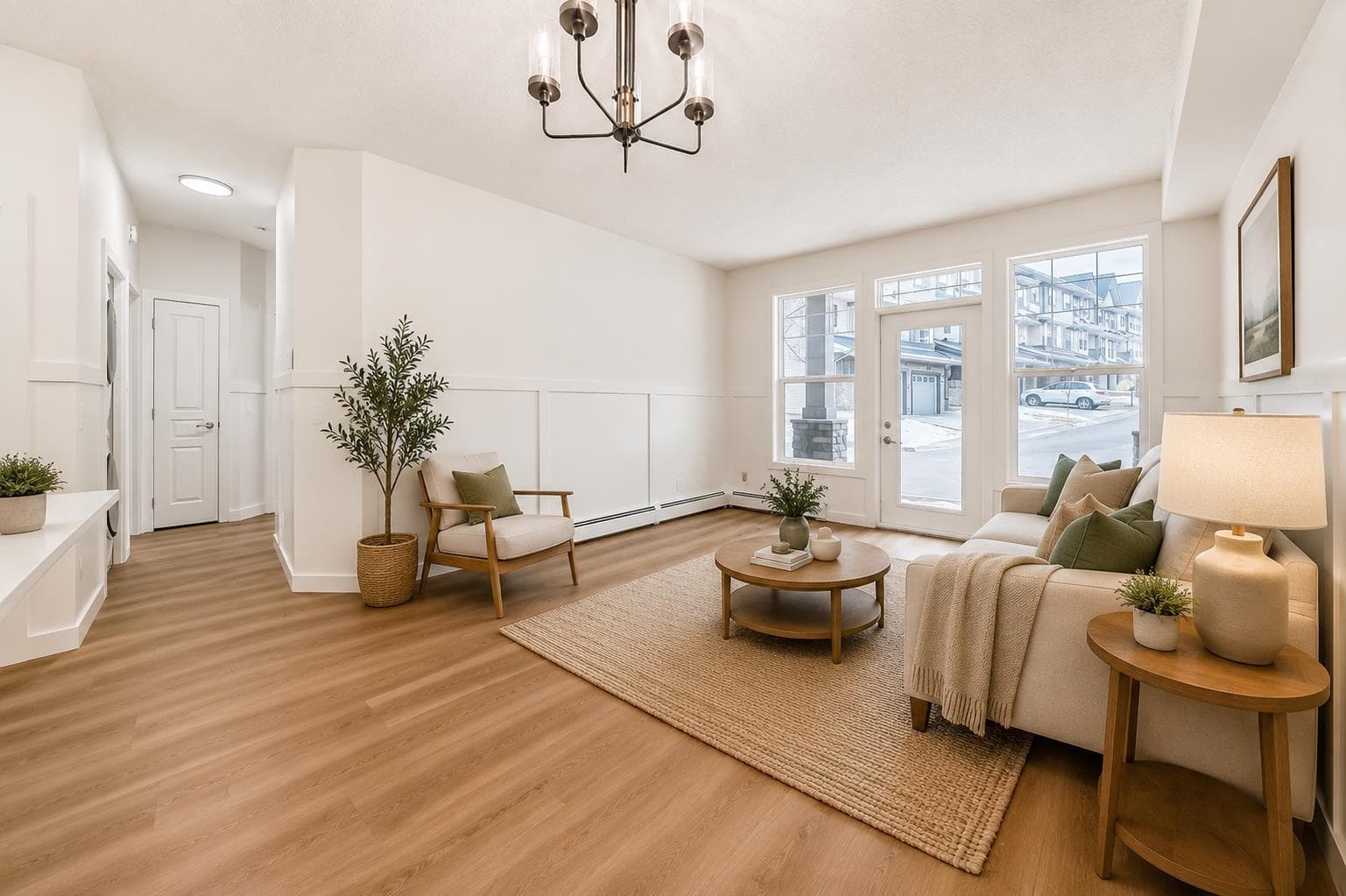101, 22 Panatella Road NW
