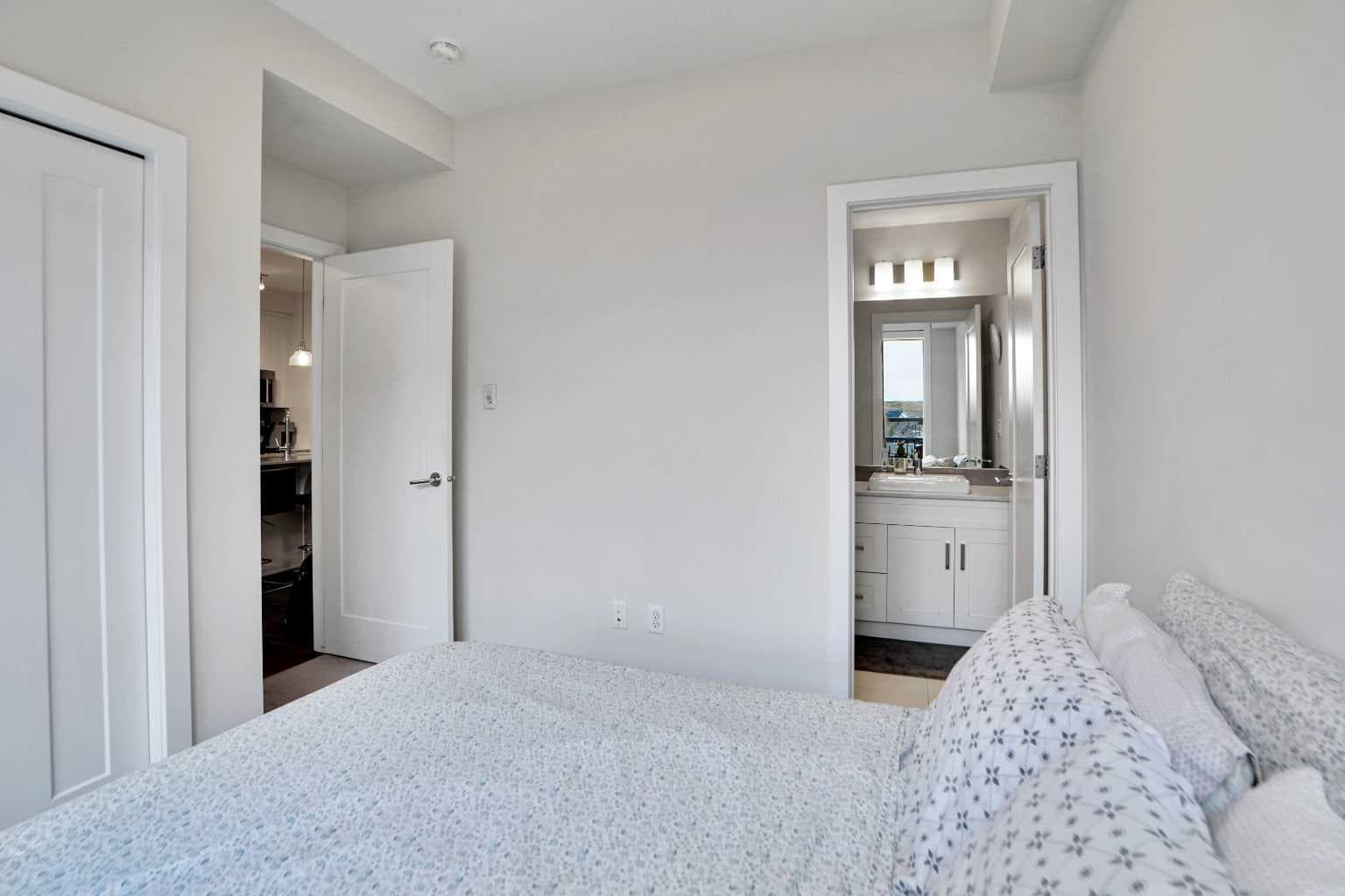 111, 30 Walgrove Walk SE