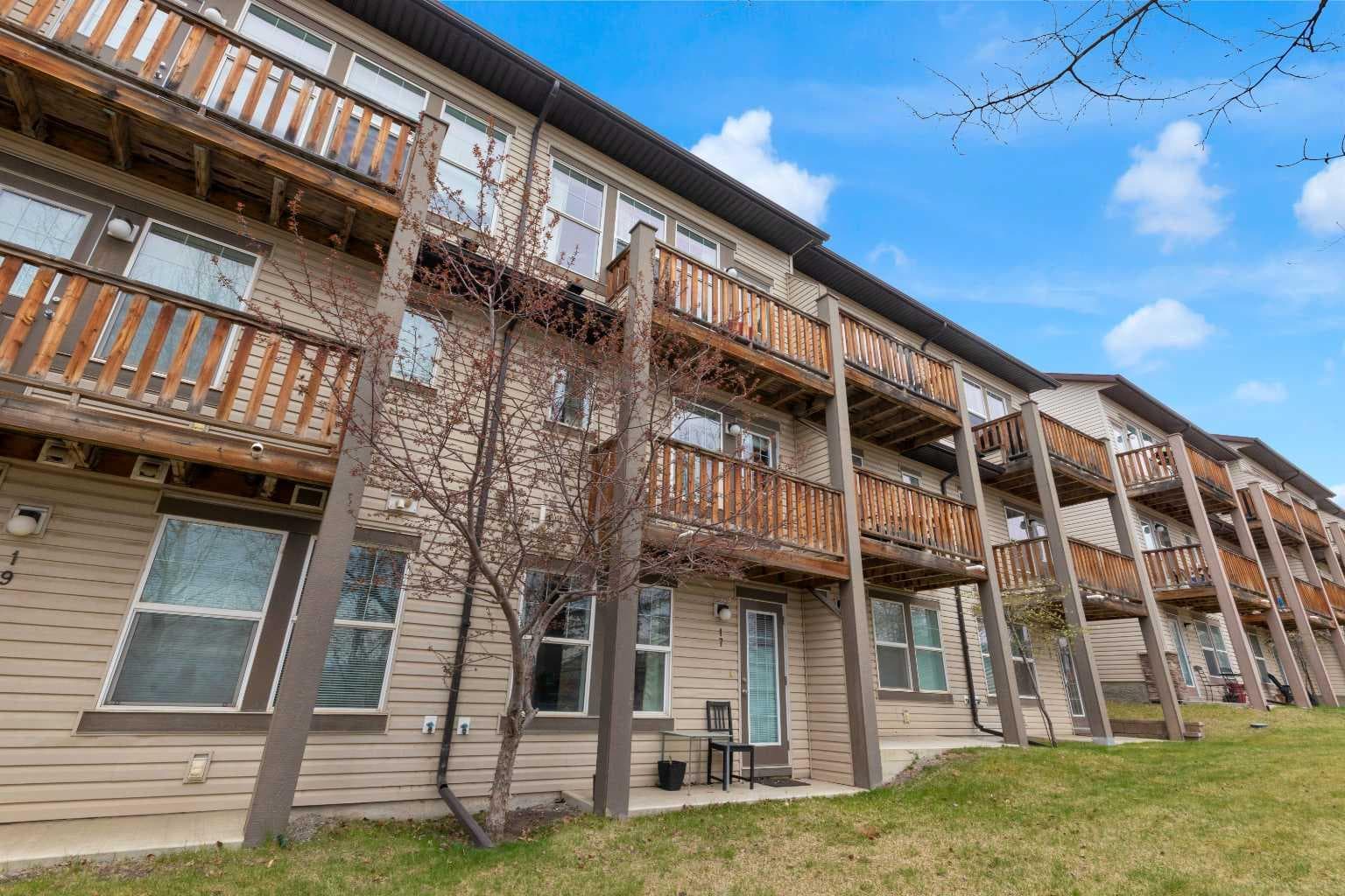 17, 28 Heritage Drive 