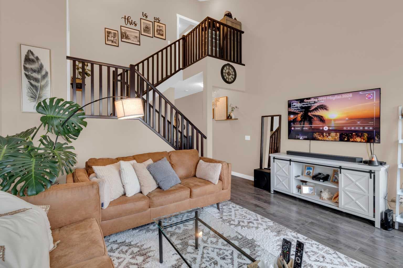 17, 28 Heritage Drive 