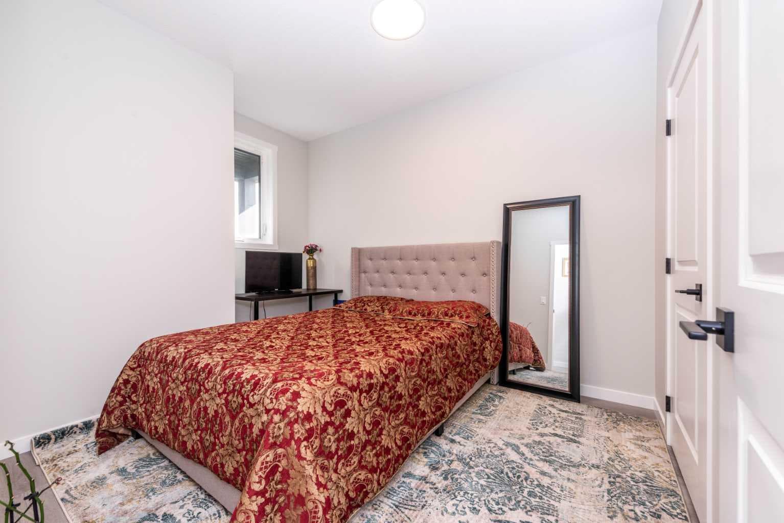 46 Savoy Landing SE
