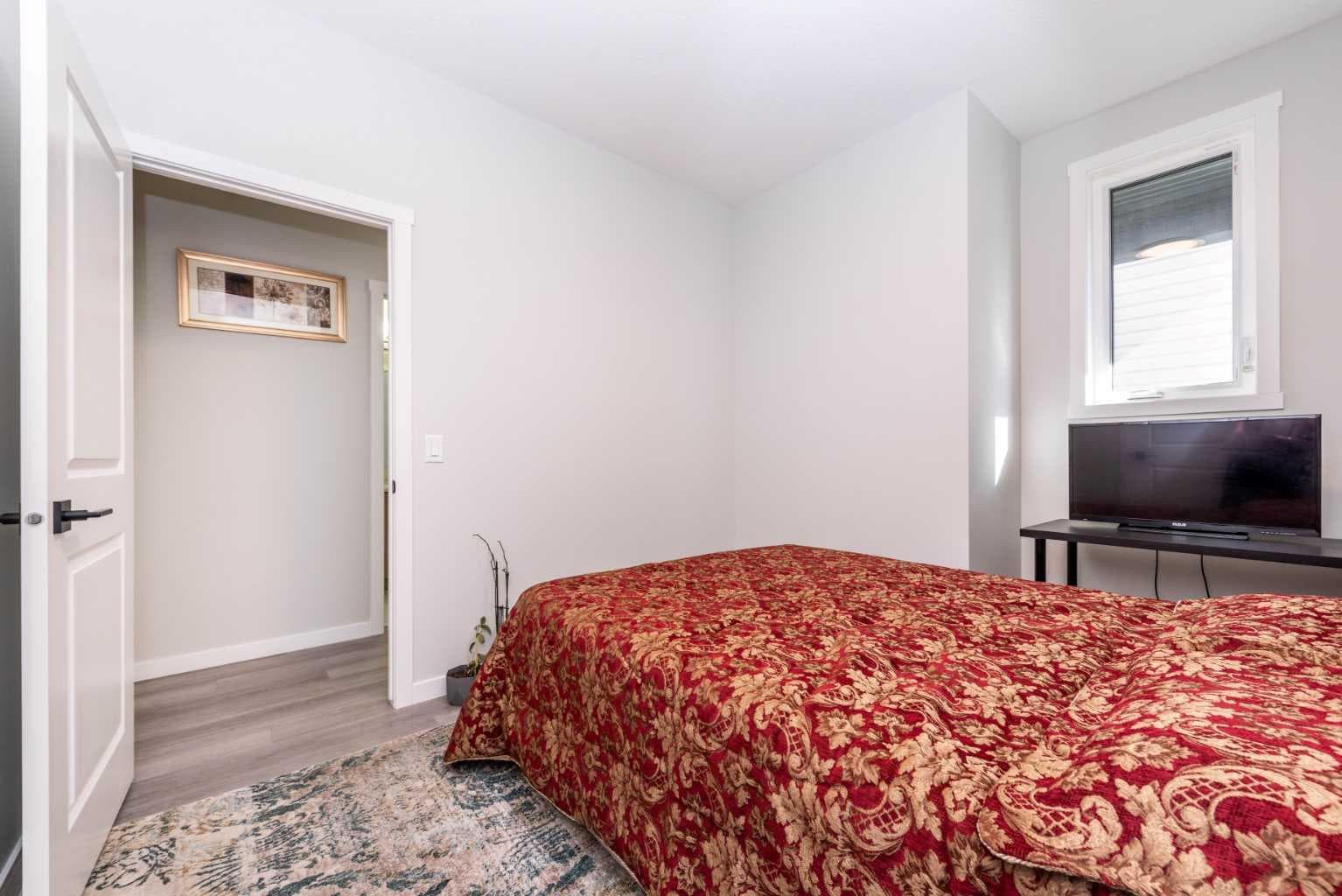 46 Savoy Landing SE