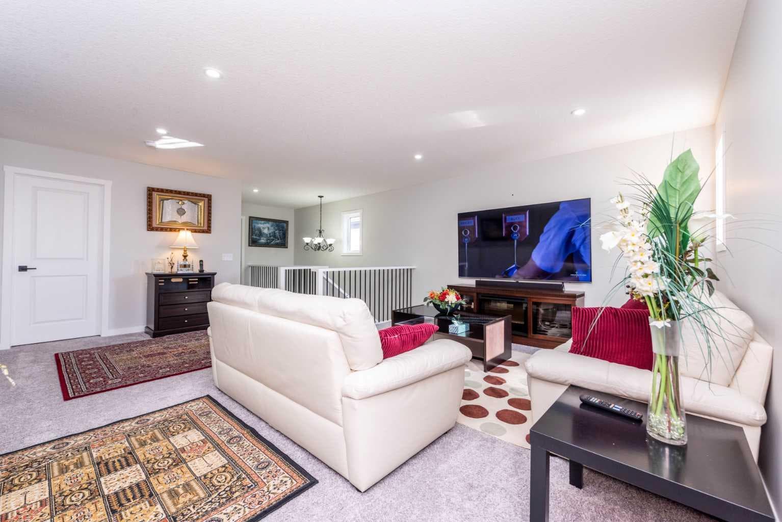 46 Savoy Landing SE