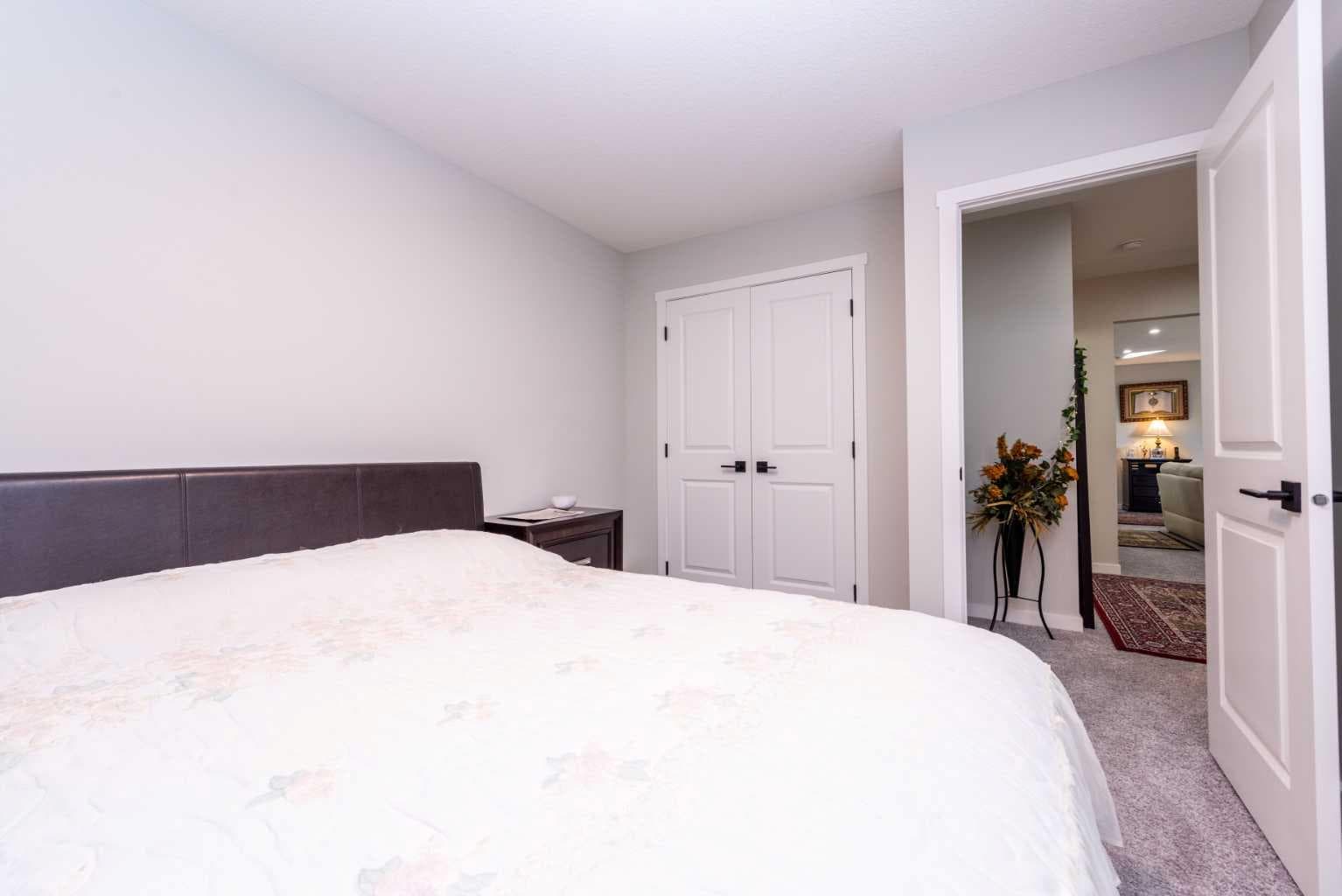 46 Savoy Landing SE