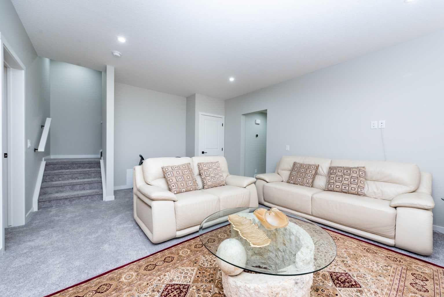 46 Savoy Landing SE