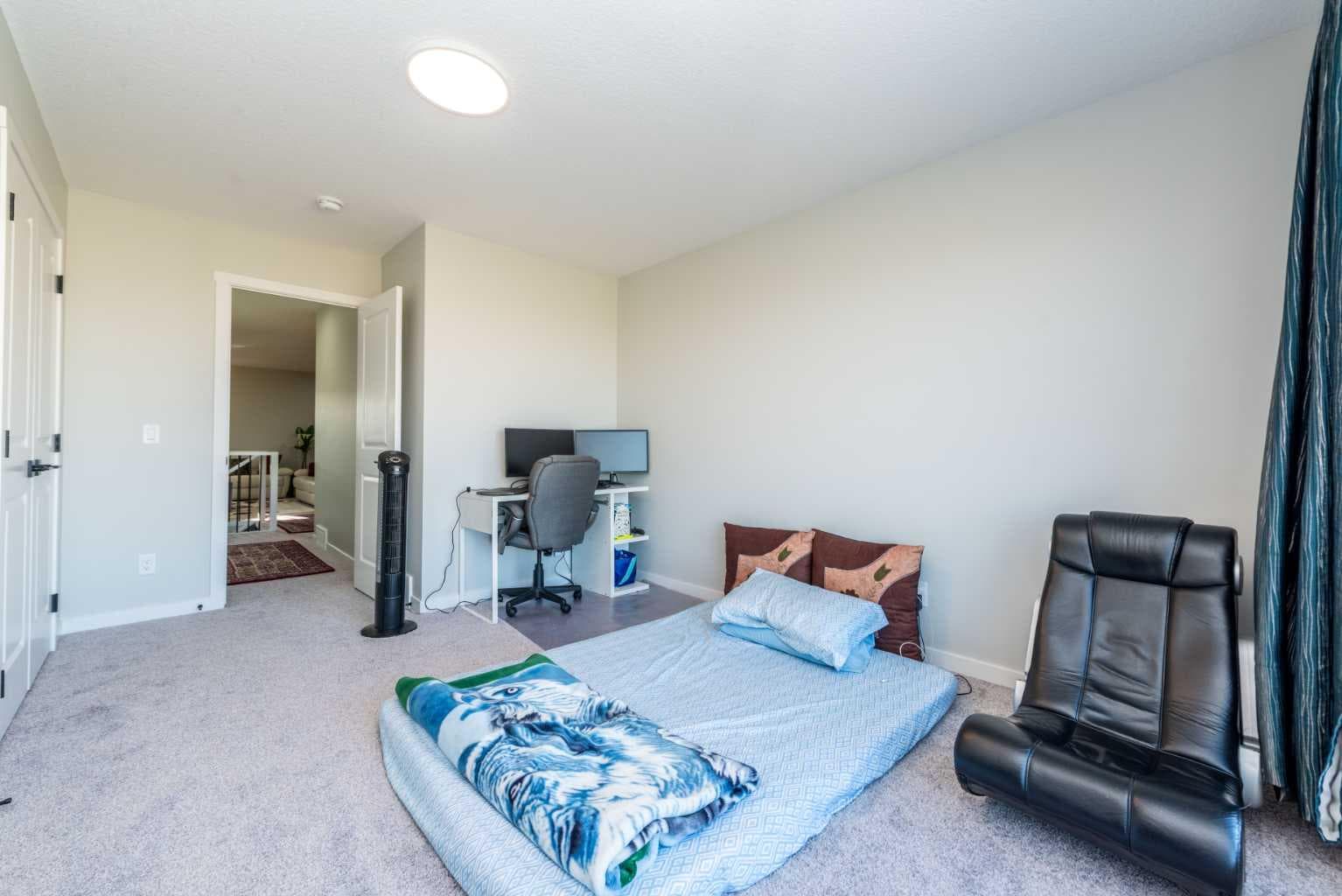 46 Savoy Landing SE