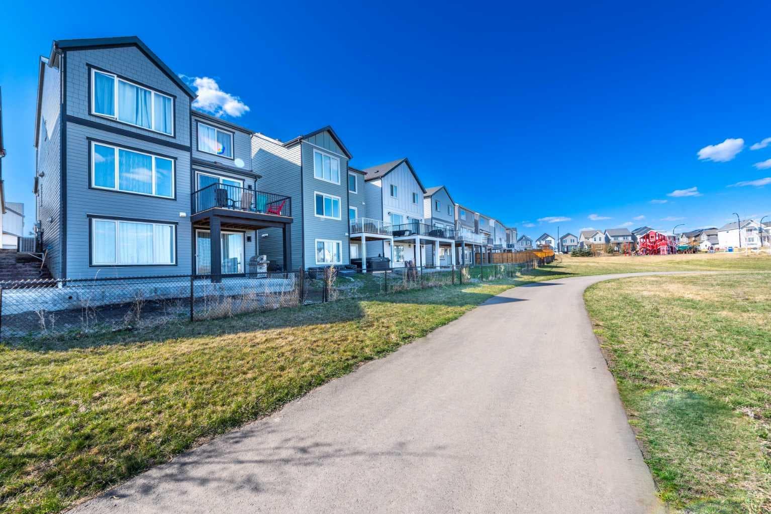 46 Savoy Landing SE