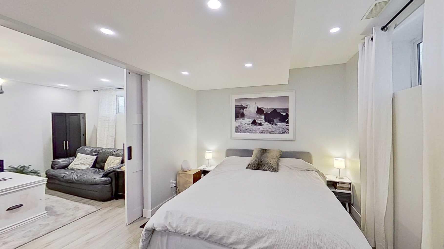 17 Sunset Heights 