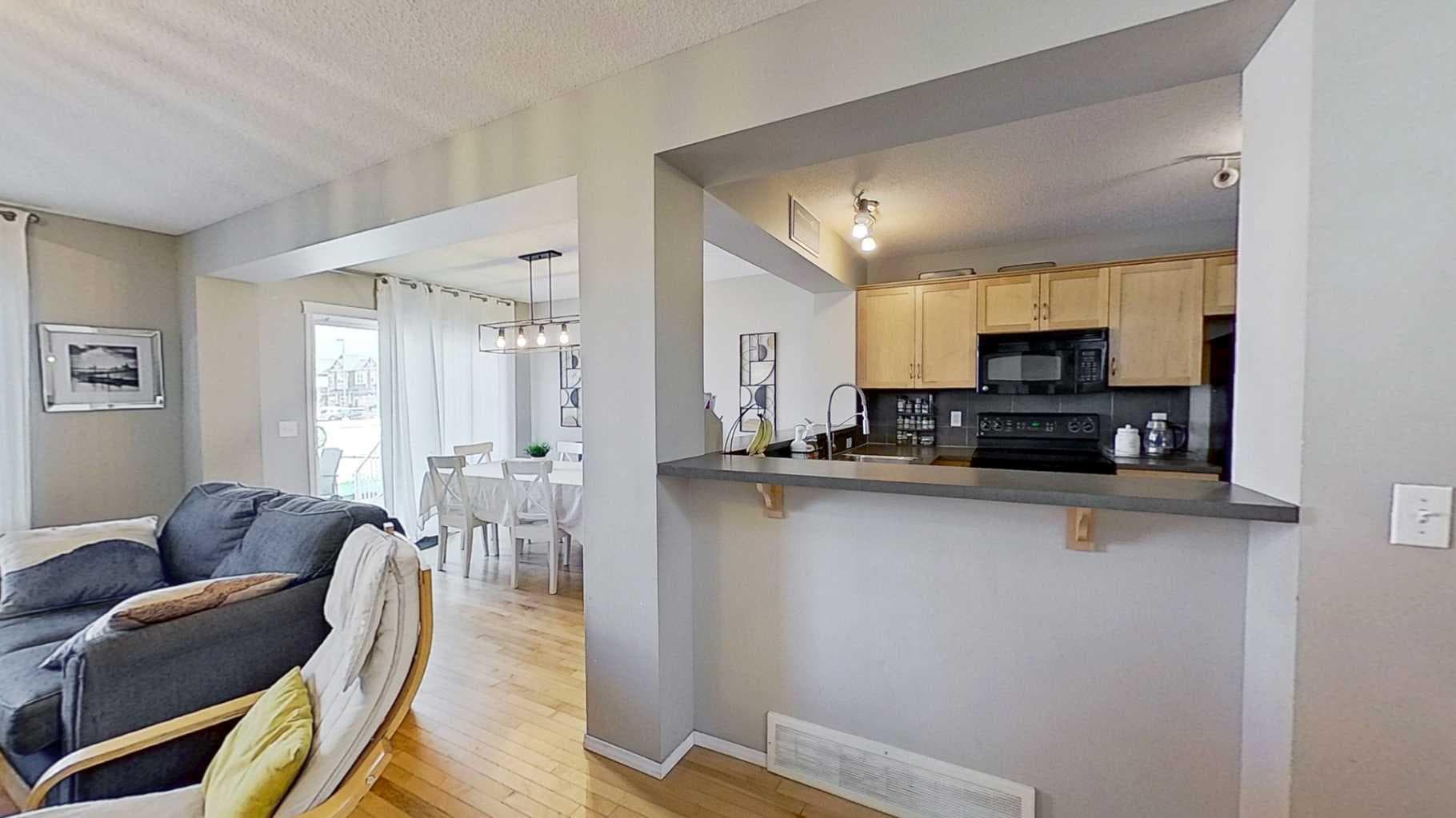 17 Sunset Heights 