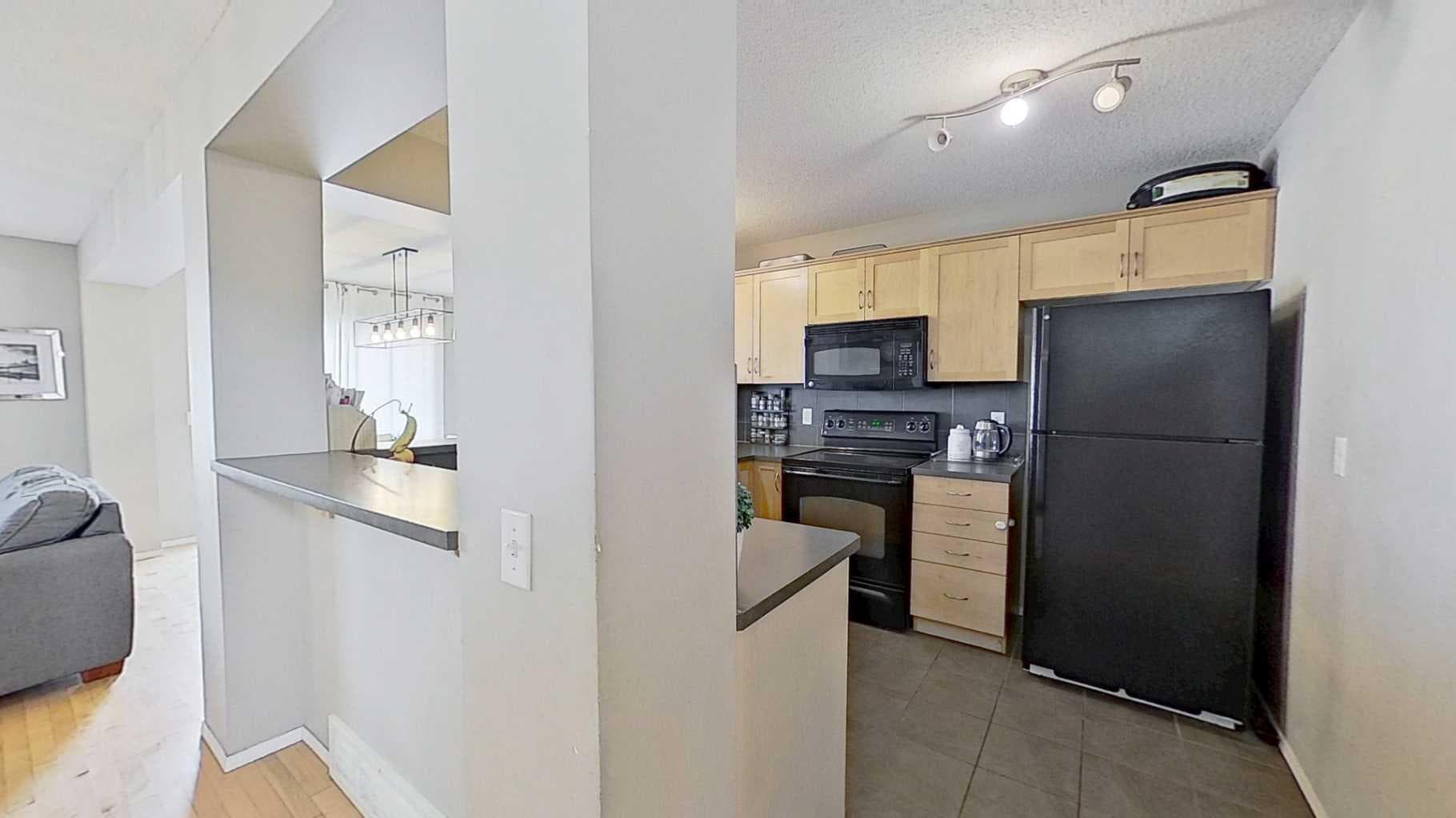17 Sunset Heights 