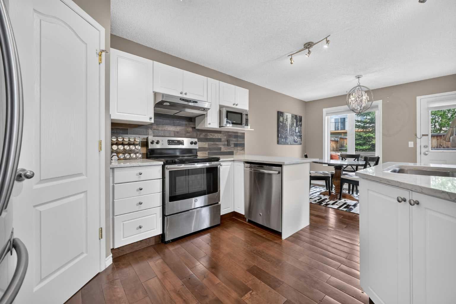 138 Tuscarora Way NW