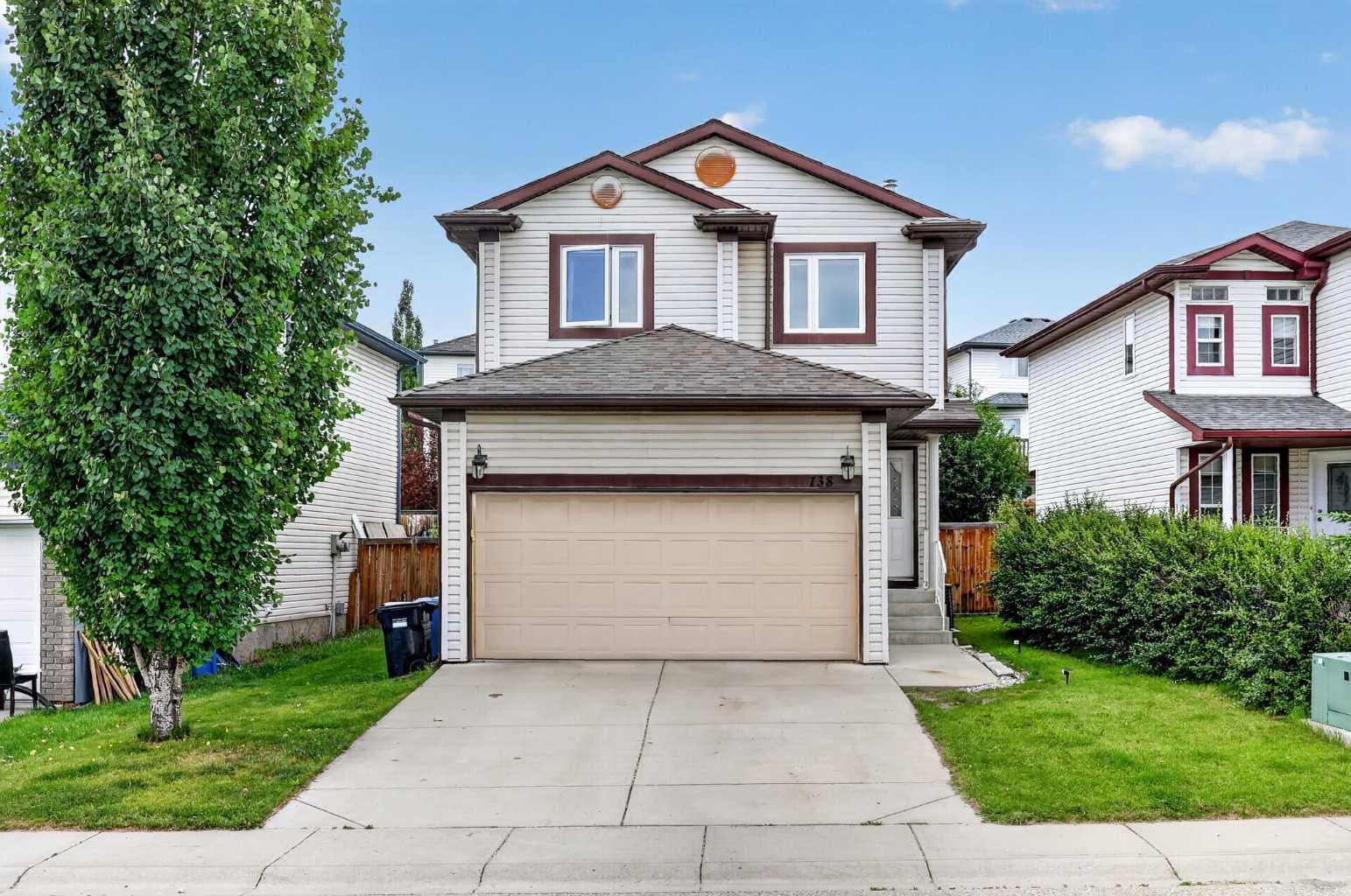 138 Tuscarora Way NW