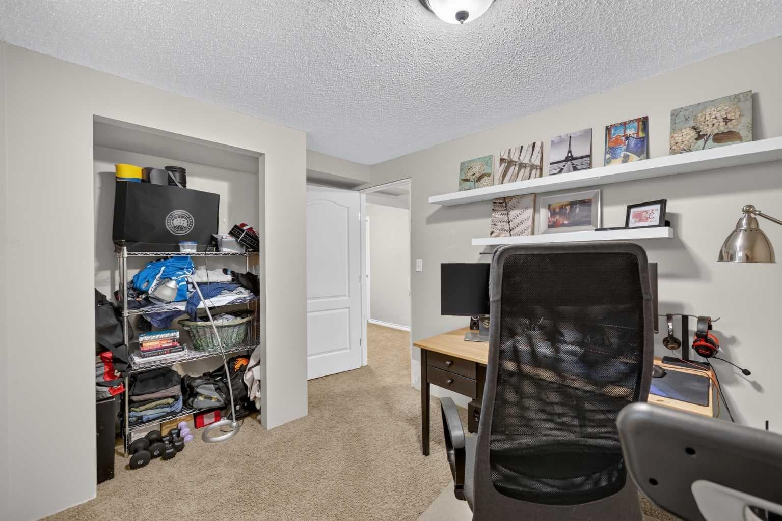 138 Tuscarora Way NW