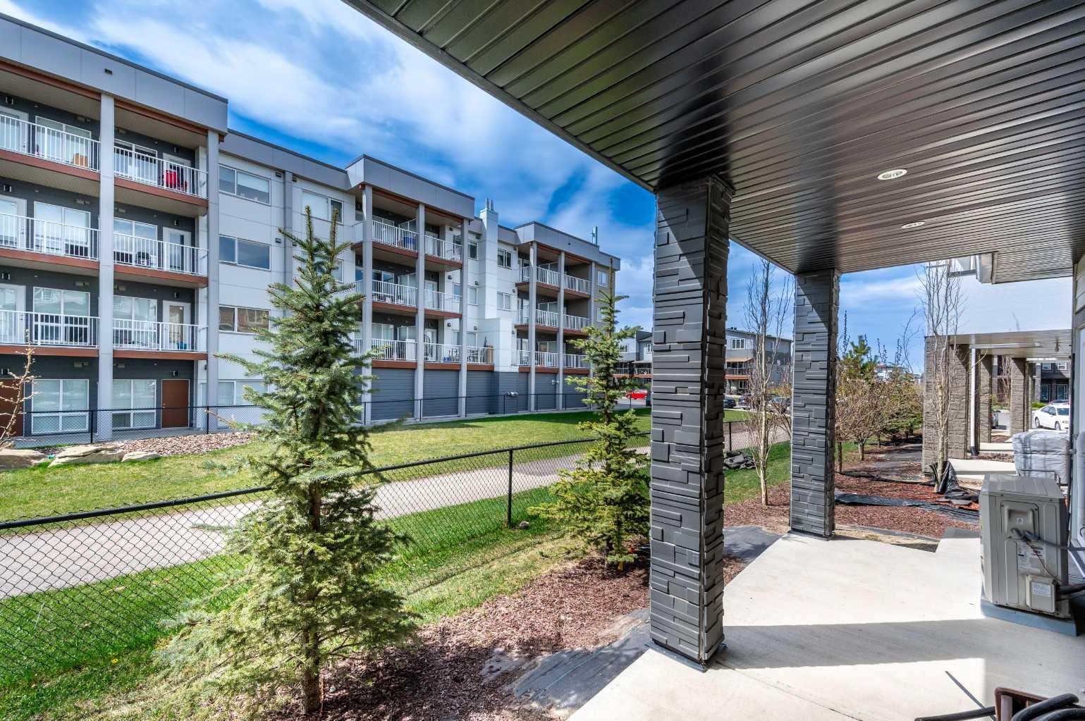 904, 95 Skyview Close NE