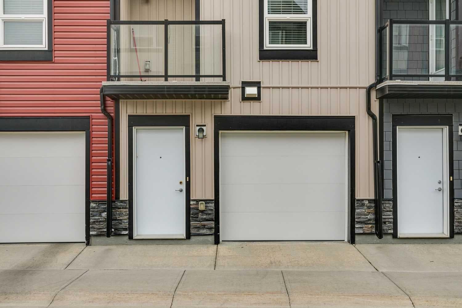 108, 11 Evanscrest Mews NW