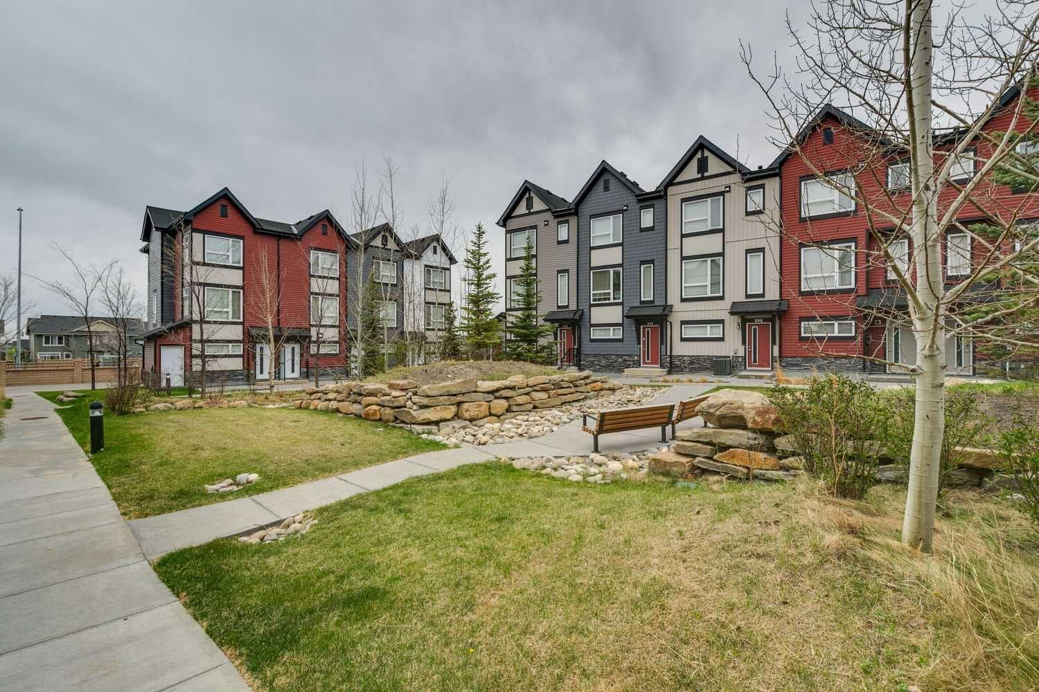 108, 11 Evanscrest Mews NW