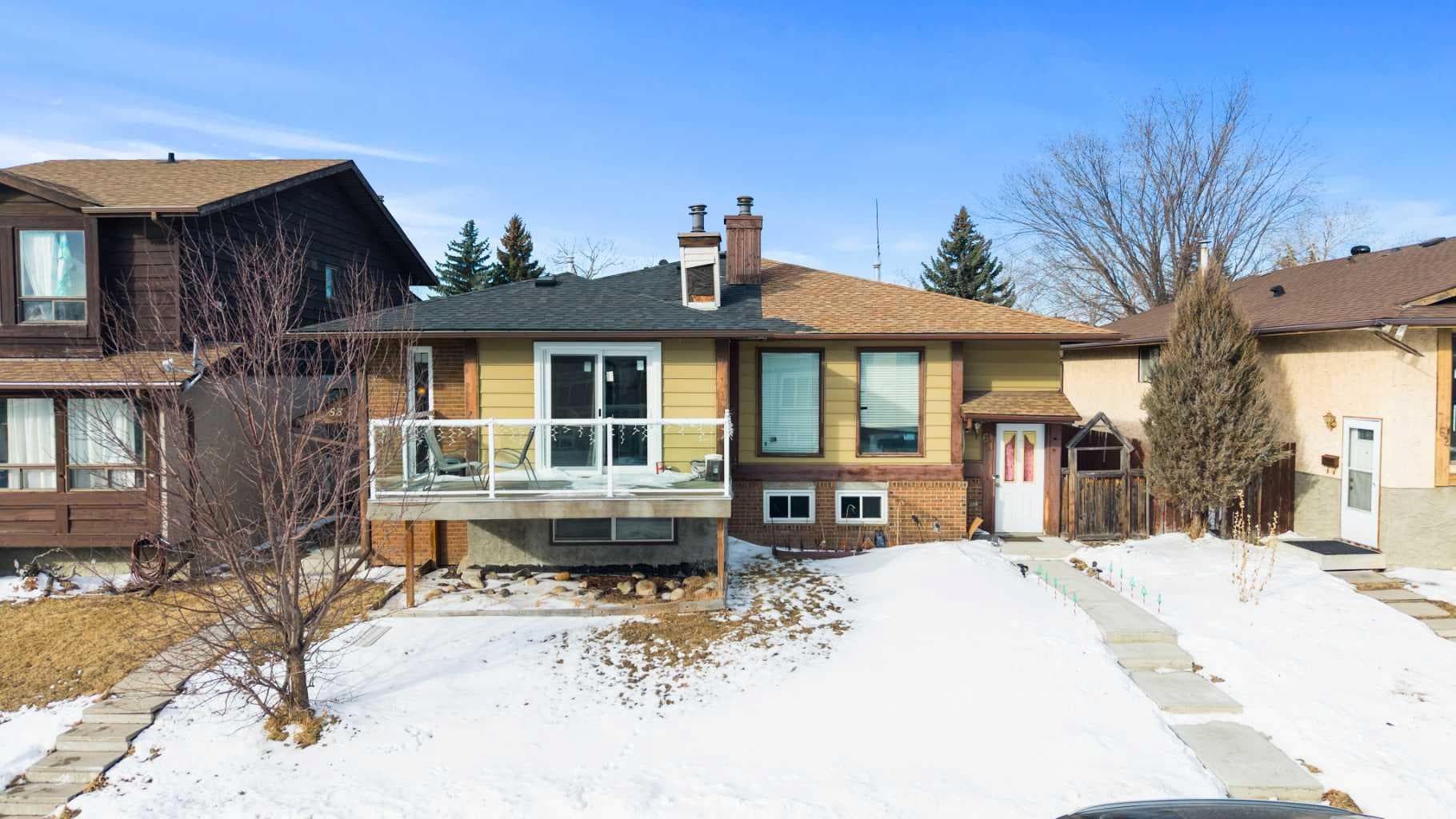 58 Templeson Crescent NE