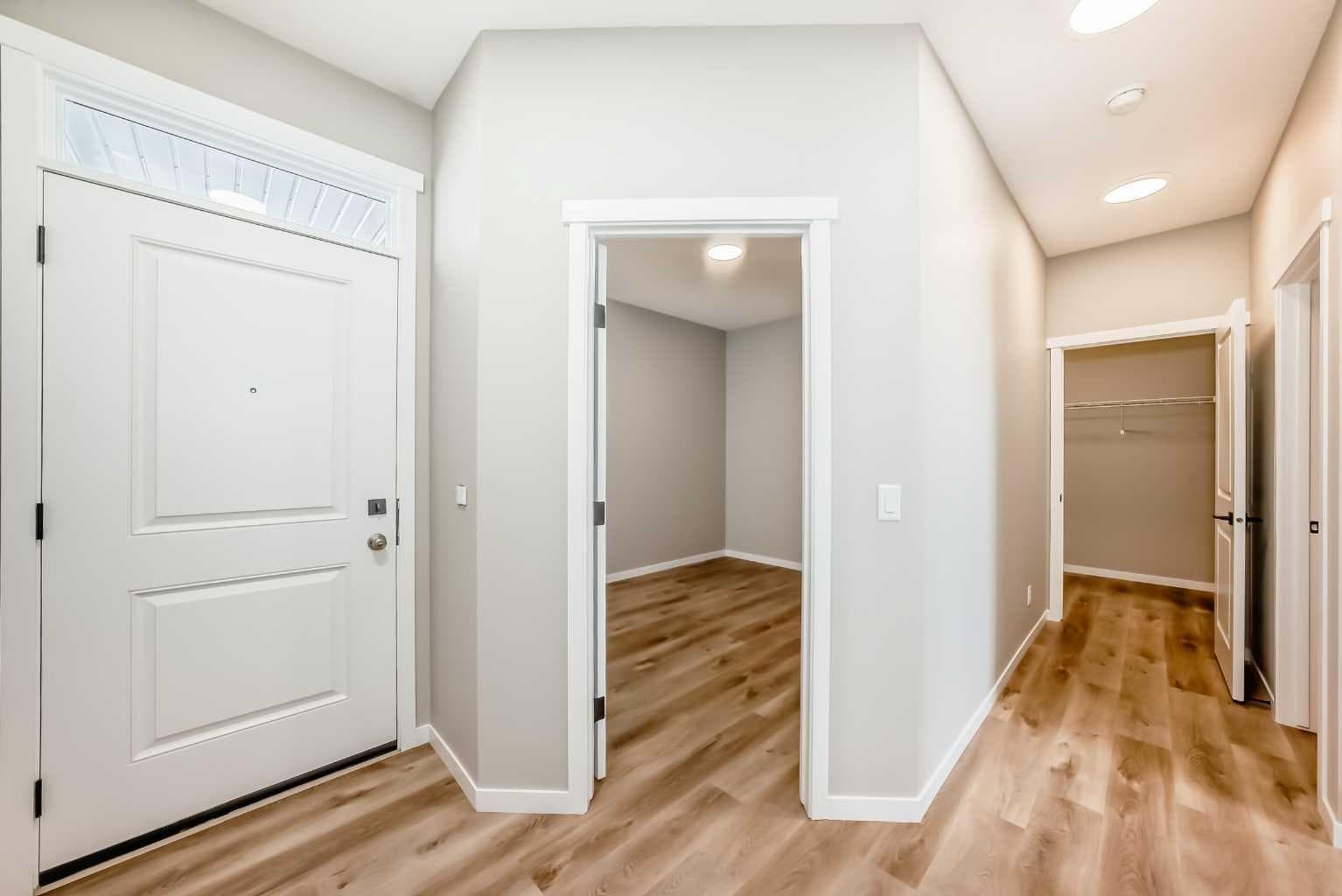 103 Mercado Crescent SE