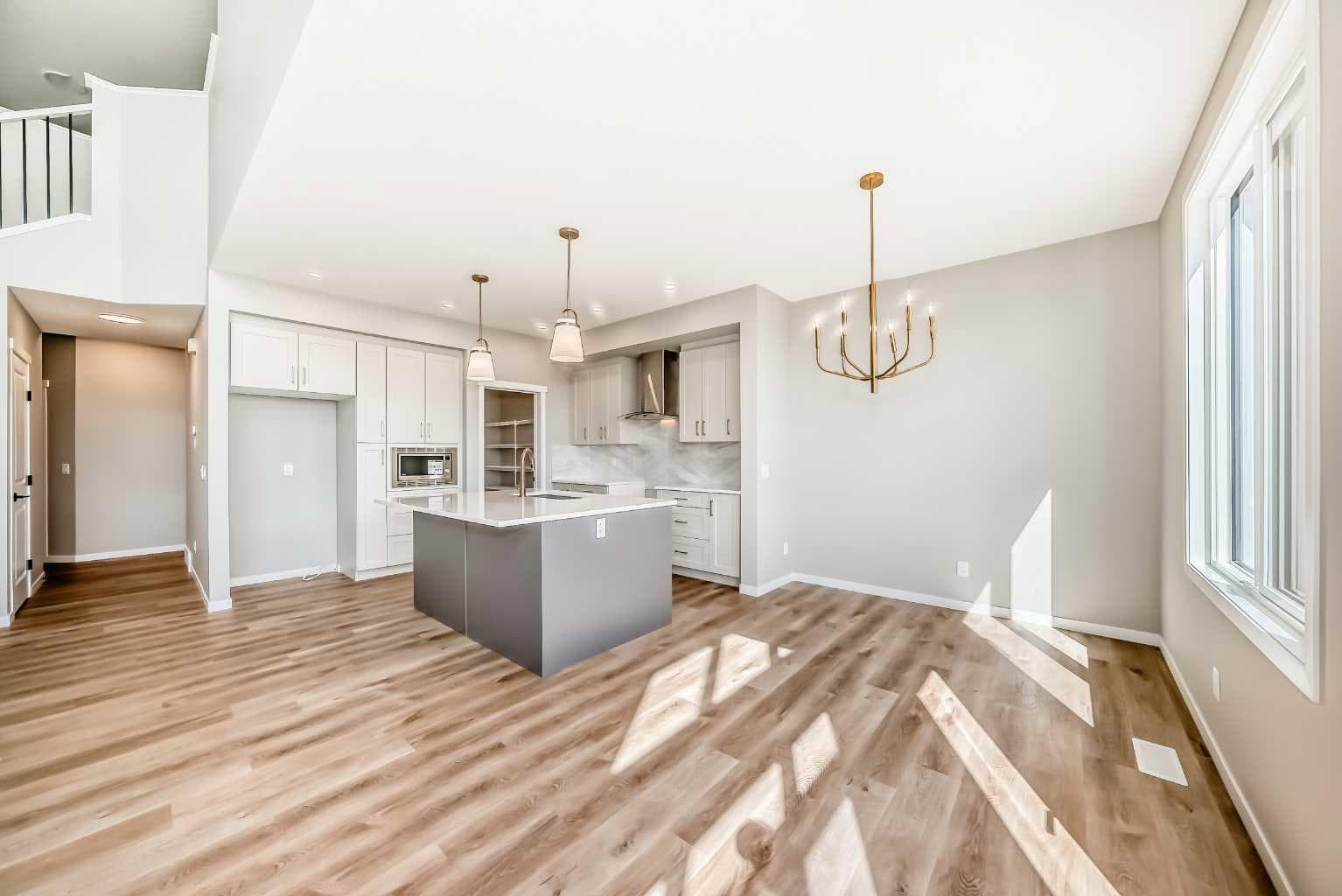 103 Mercado Crescent SE
