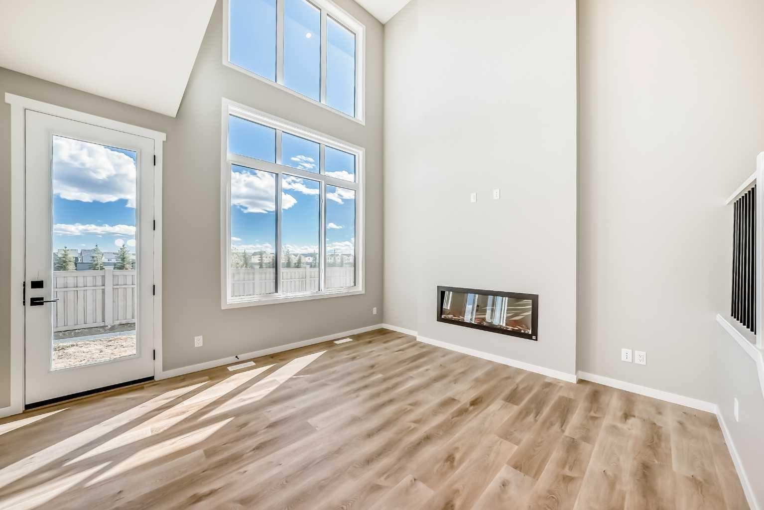 103 Mercado Crescent SE