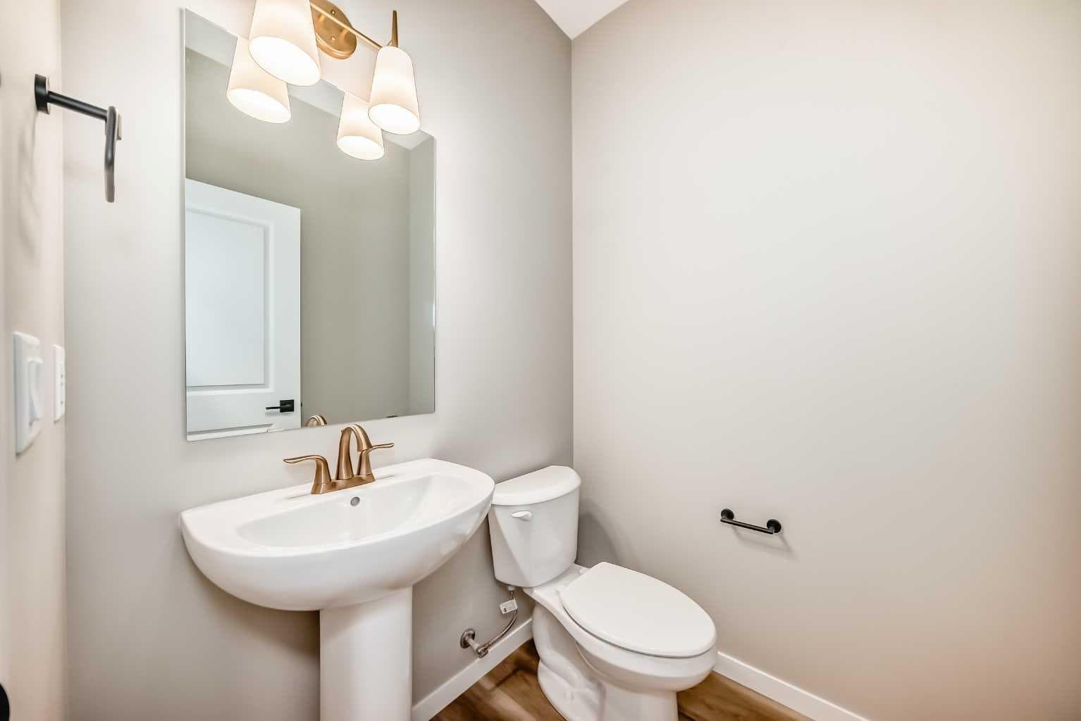 103 Mercado Crescent SE