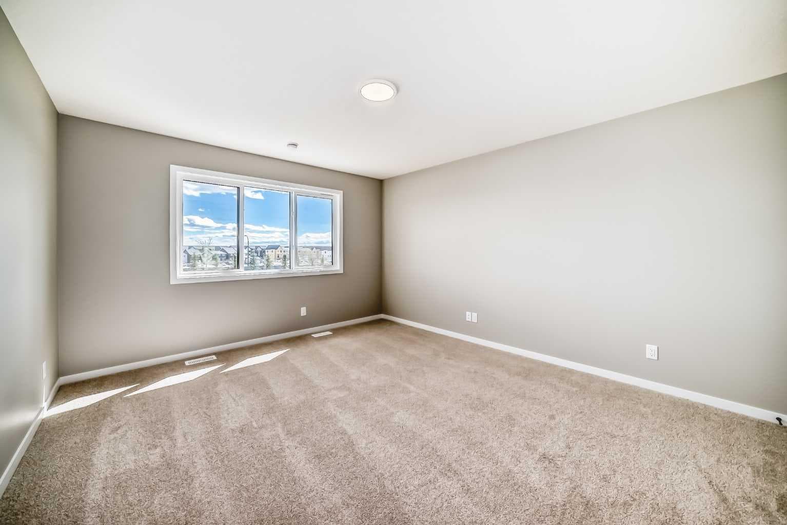 103 Mercado Crescent SE