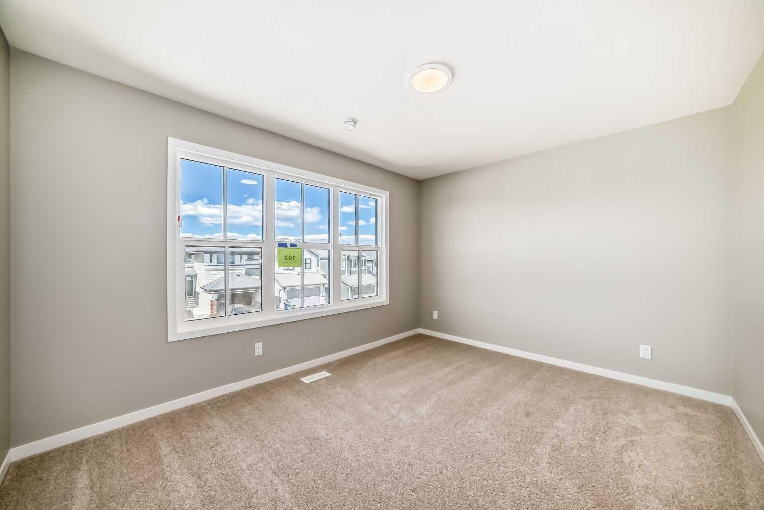 103 Mercado Crescent SE