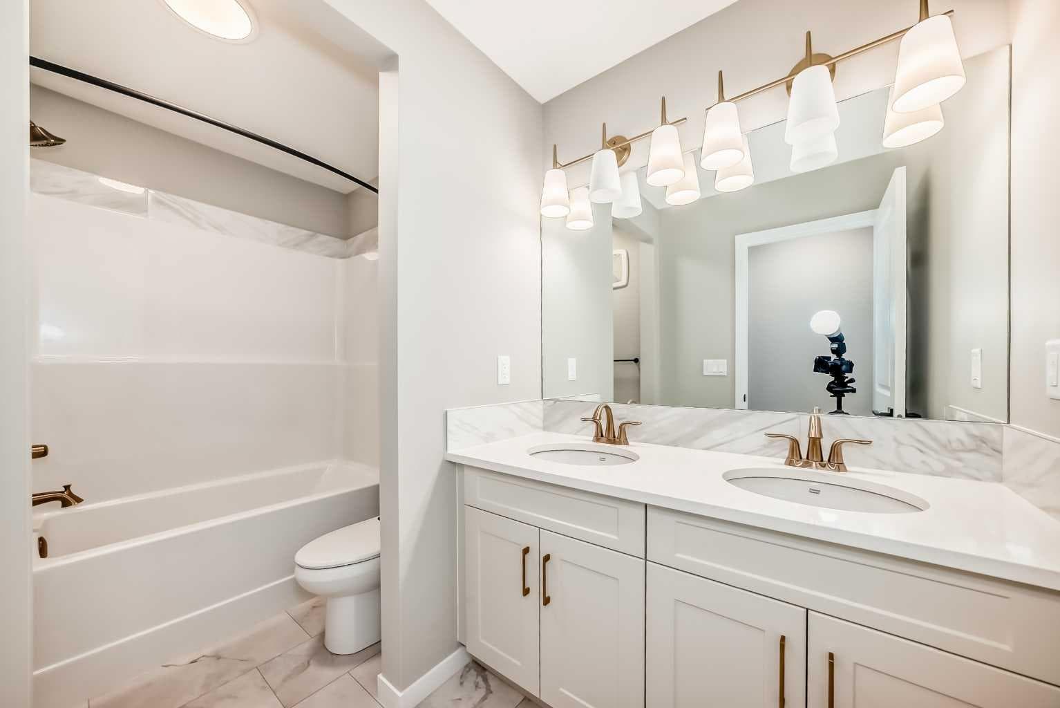 103 Mercado Crescent SE