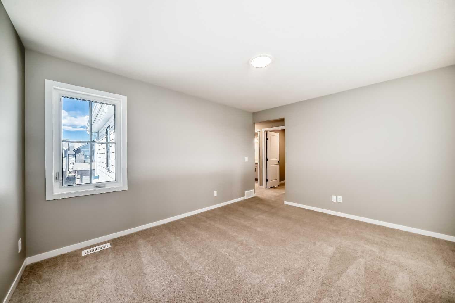 103 Mercado Crescent SE