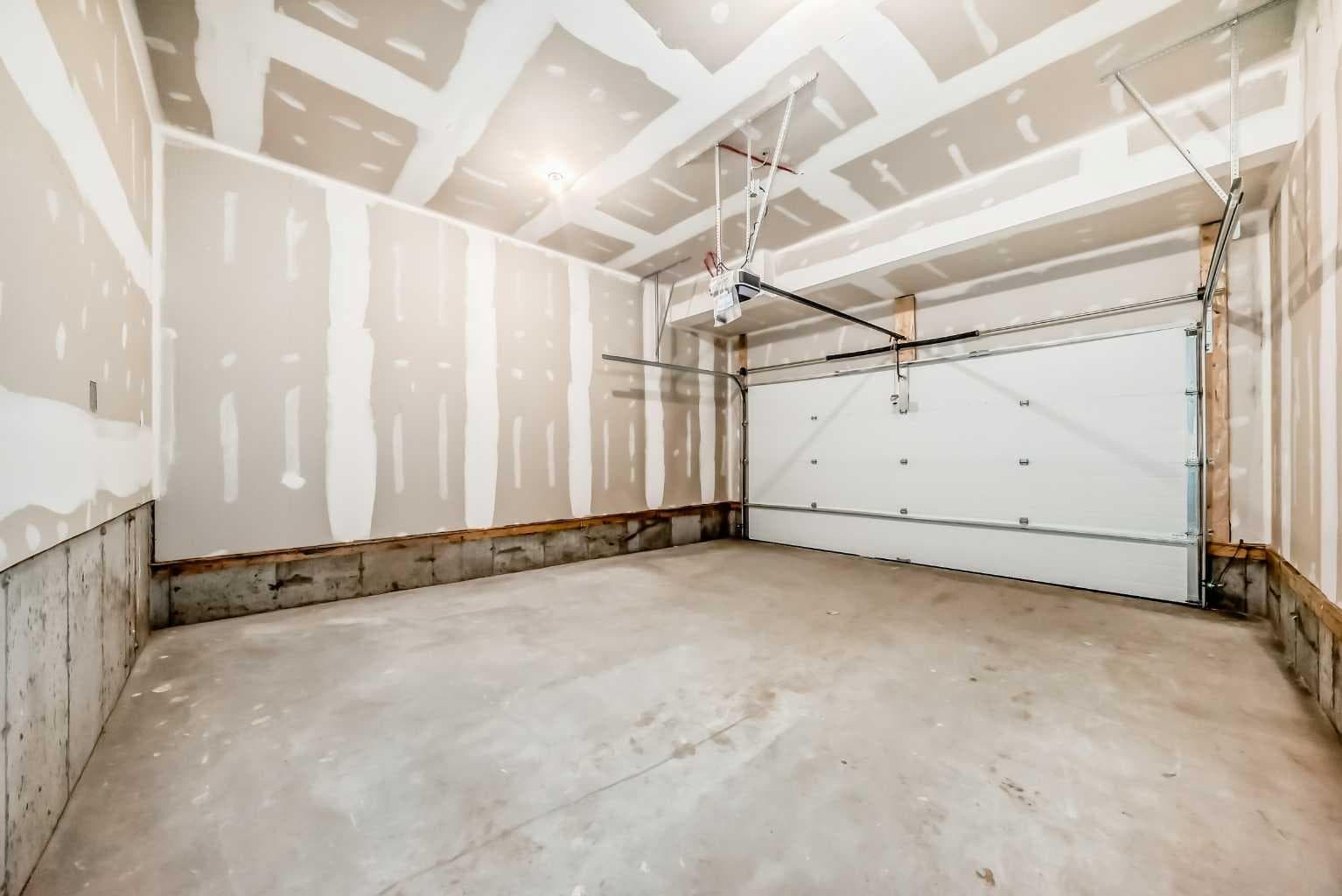 103 Mercado Crescent SE
