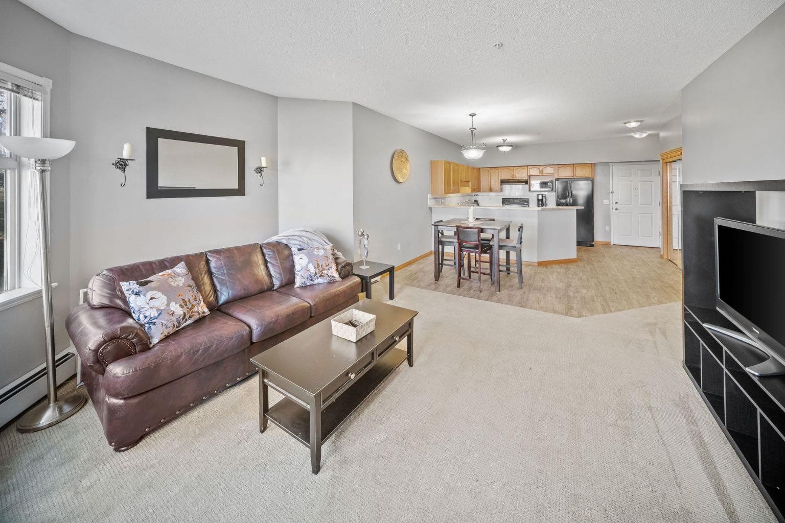 207, 200 Lincoln Way SW