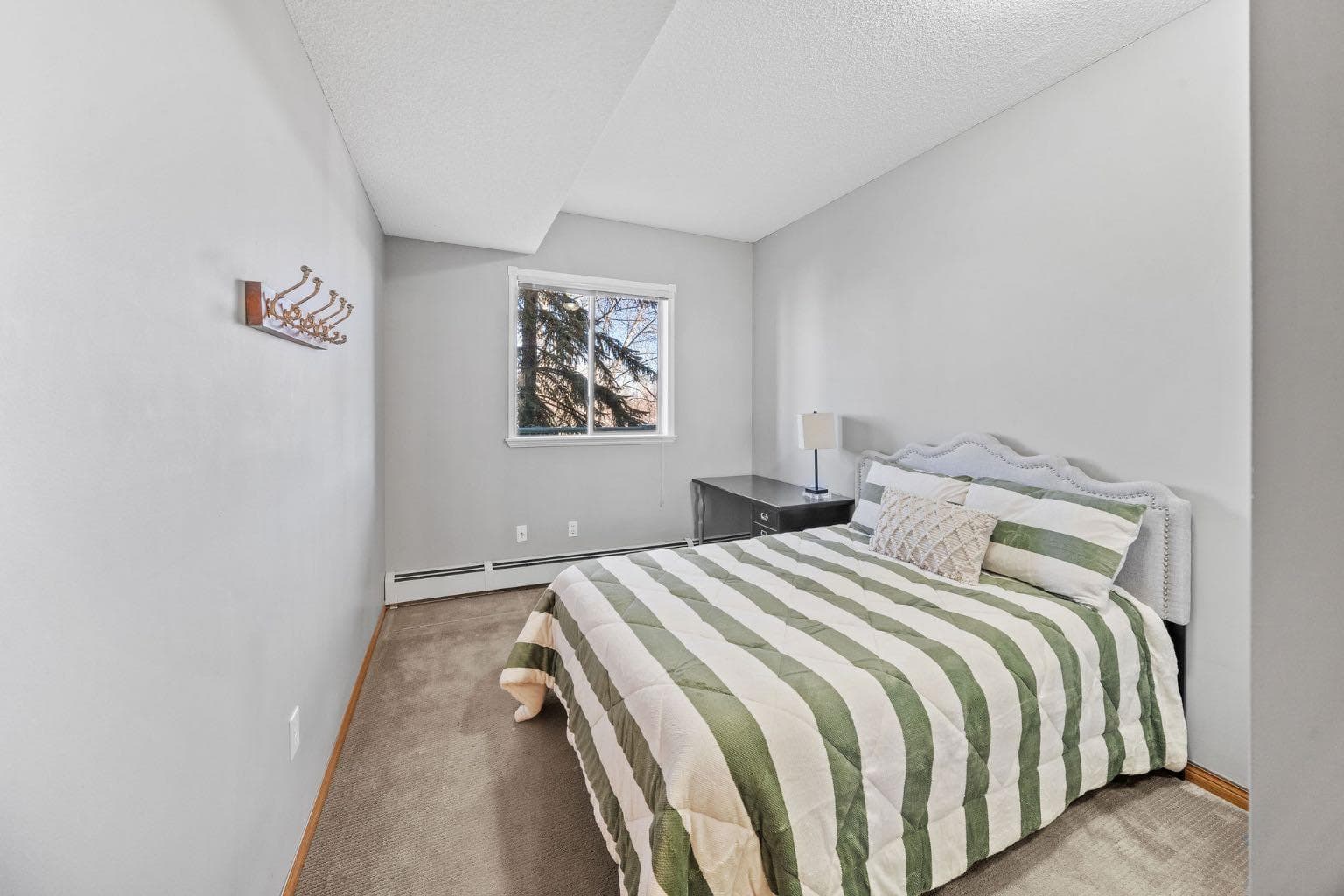 207, 200 Lincoln Way SW
