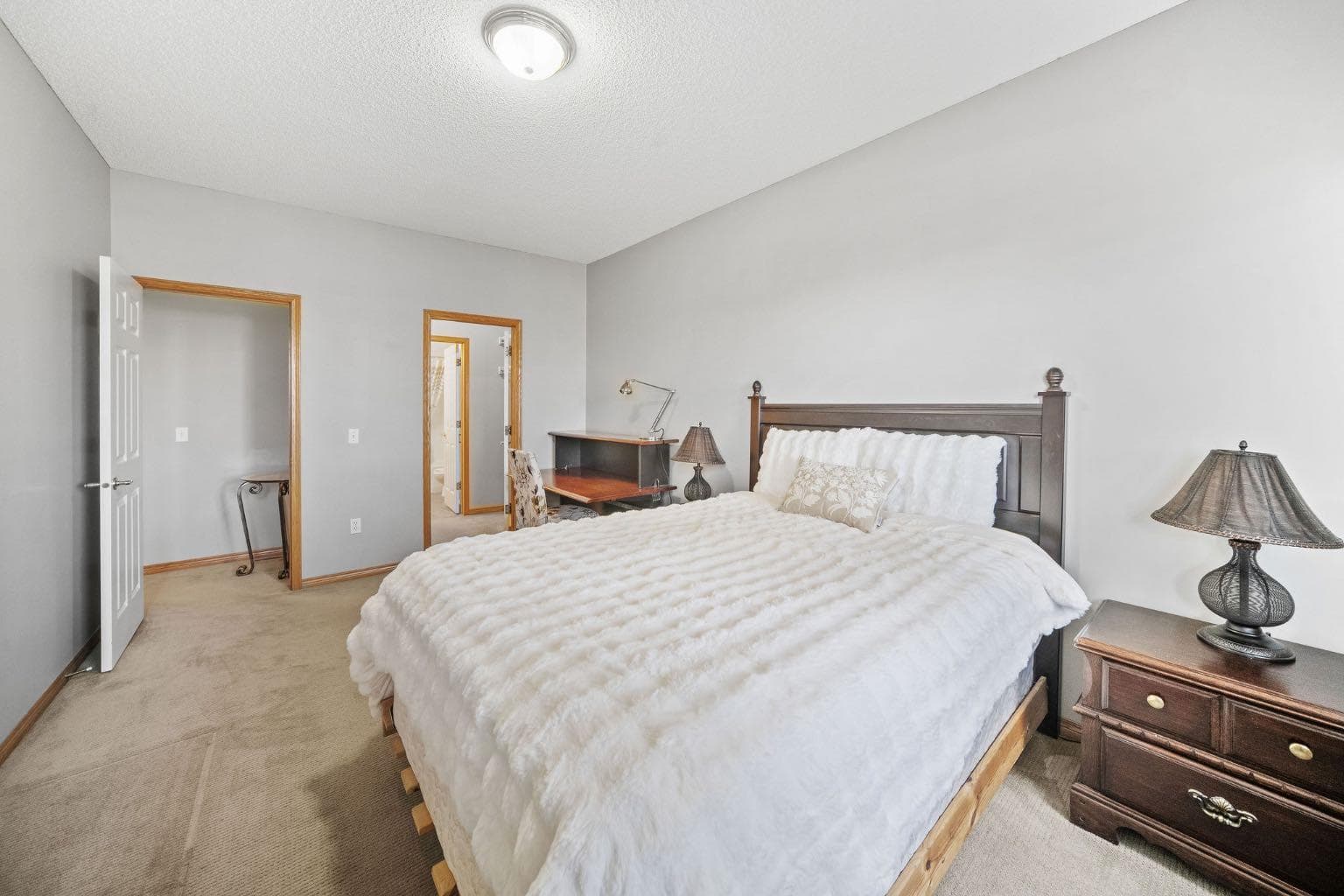 207, 200 Lincoln Way SW