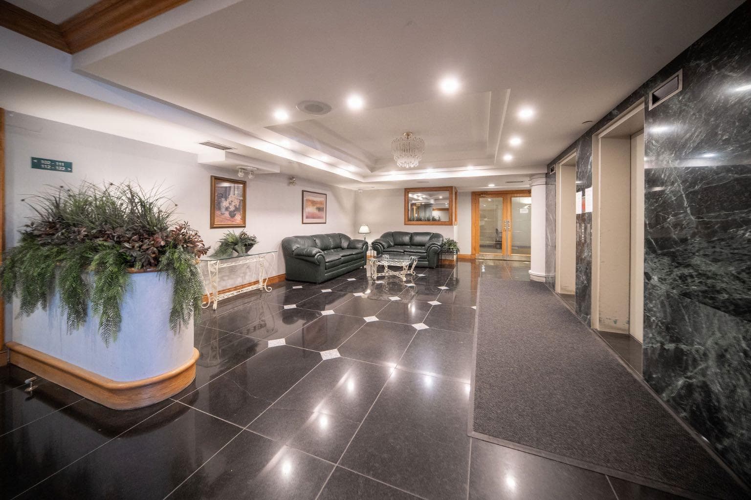 207, 200 Lincoln Way SW