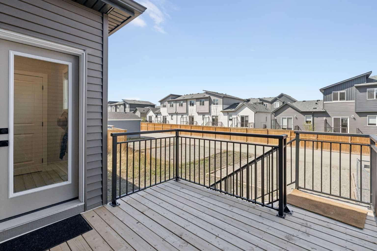 40 Emberside Grove 