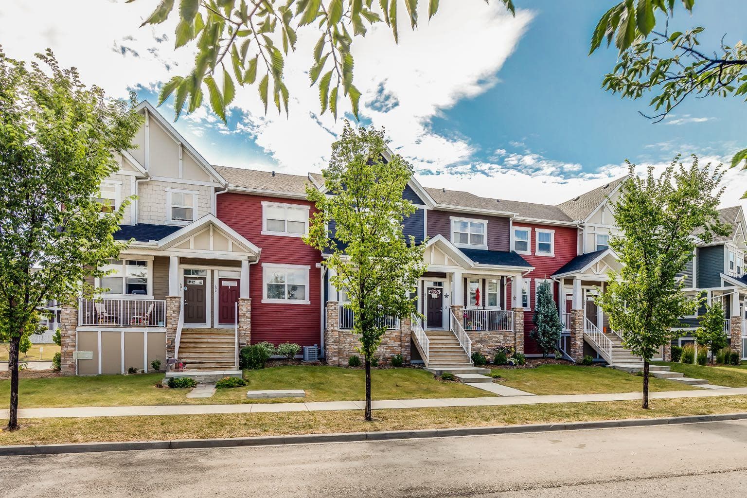 402, 1225 Kings Heights Way SE
