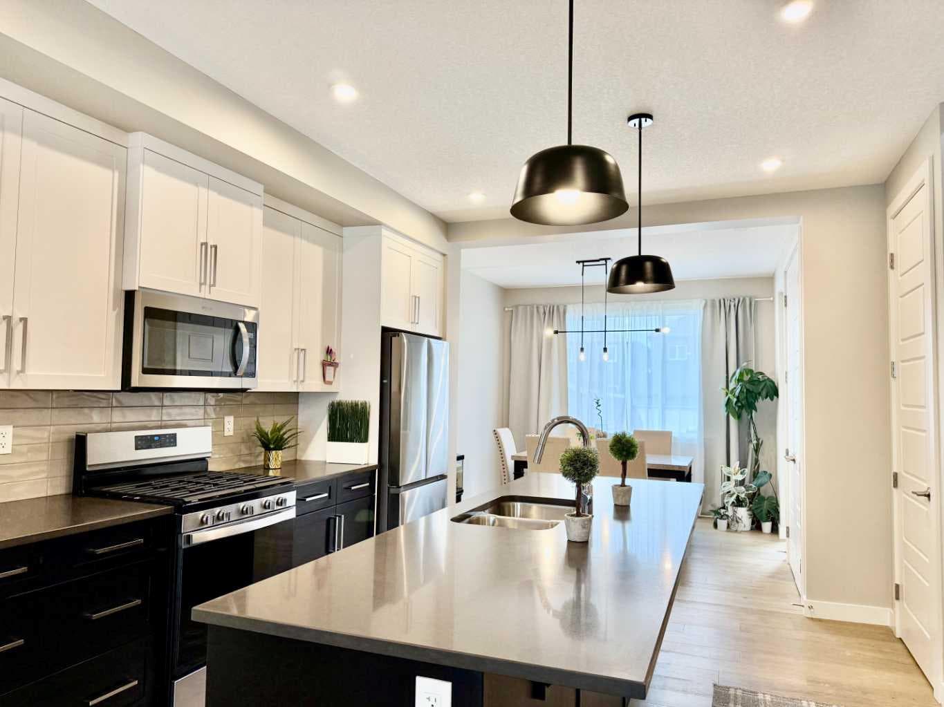 399 Sora Boulevard SE