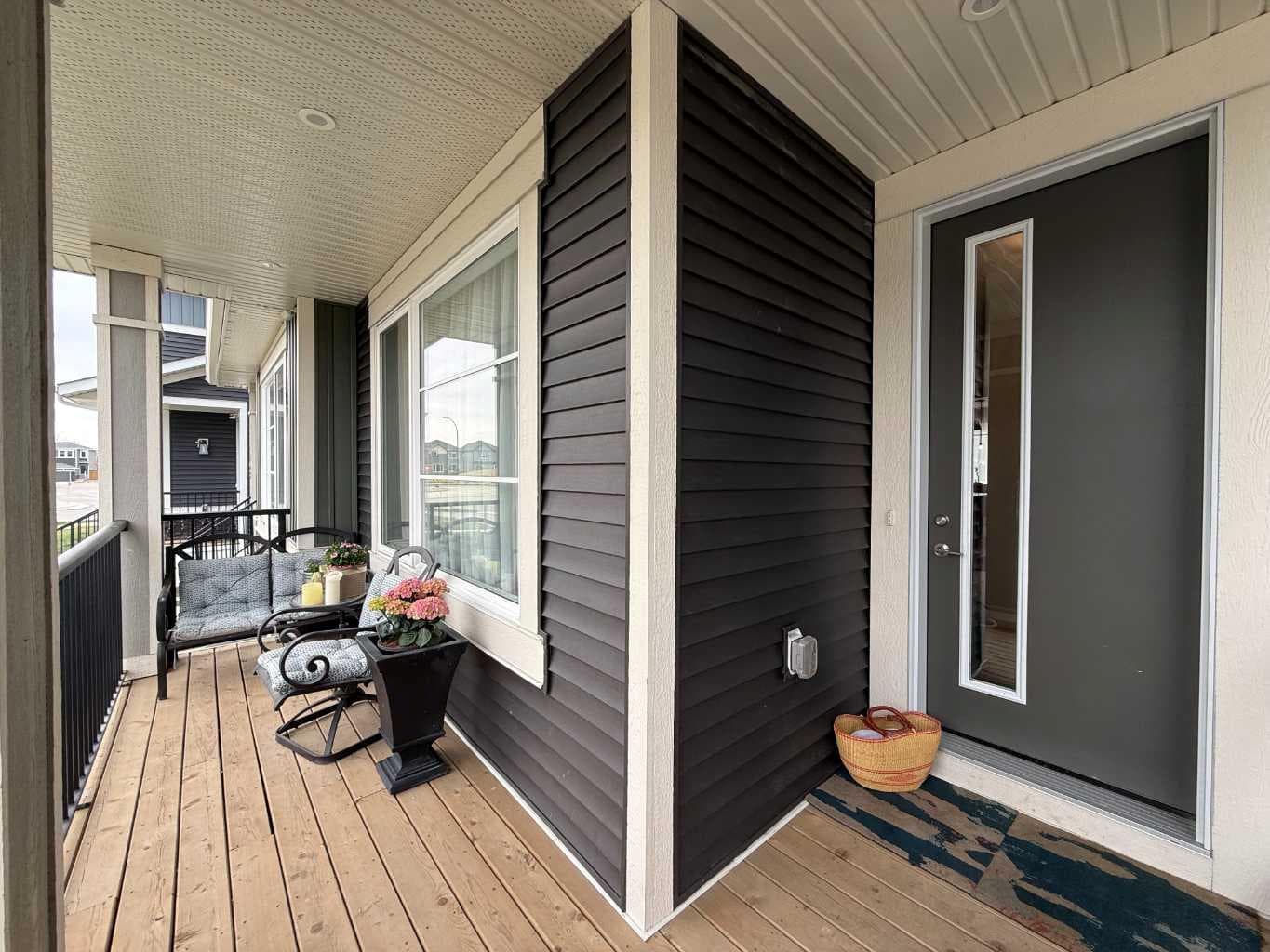 399 Sora Boulevard SE
