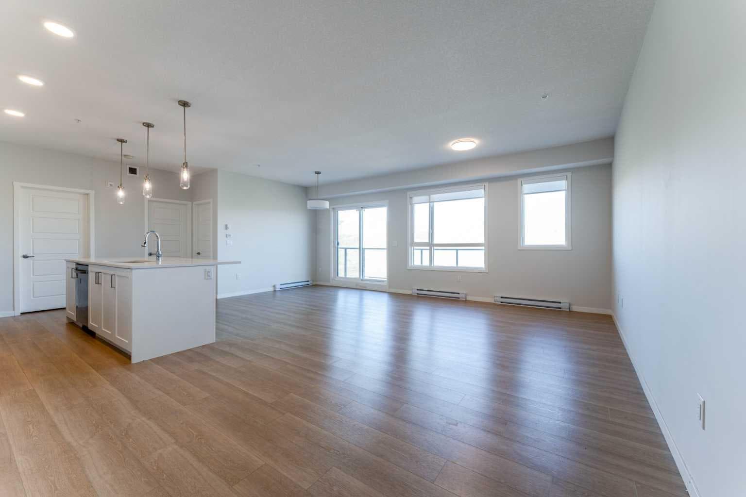 2410, 42 Cranbrook Gardens SE
