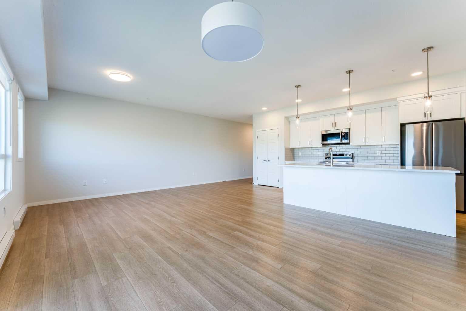 2410, 42 Cranbrook Gardens SE