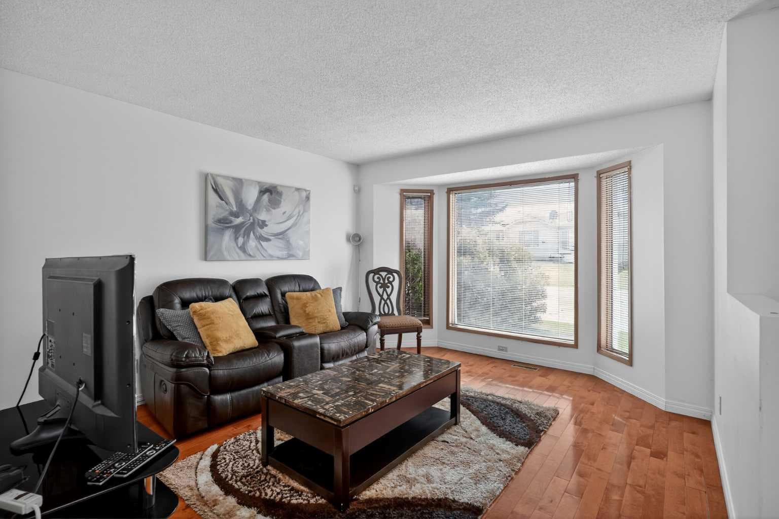 18 Martinview Crescent NE