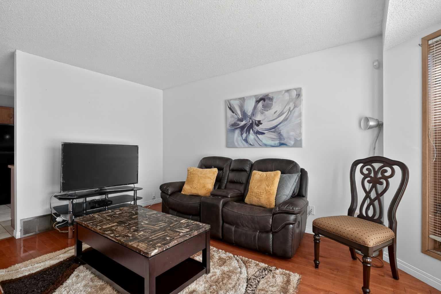 18 Martinview Crescent NE