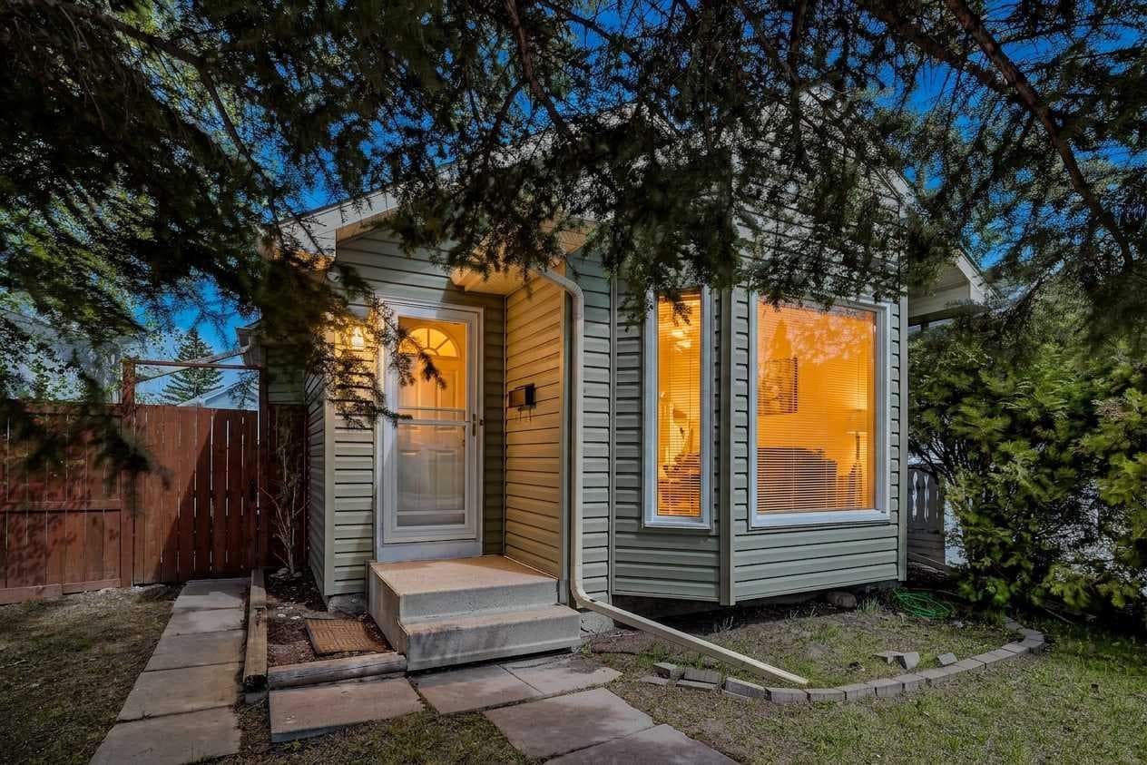 18 Martinview Crescent NE