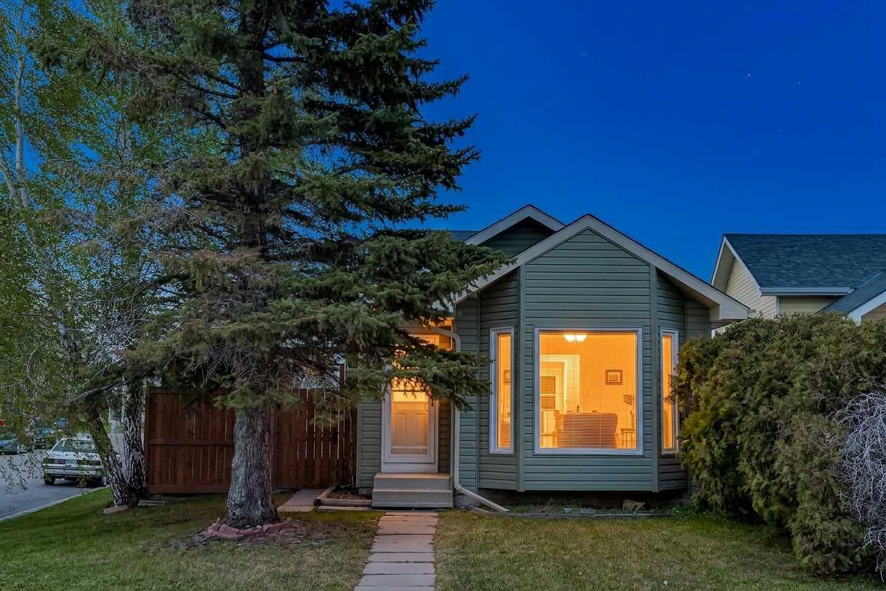 18 Martinview Crescent NE