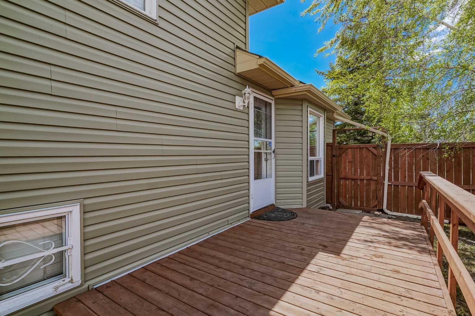 18 Martinview Crescent NE